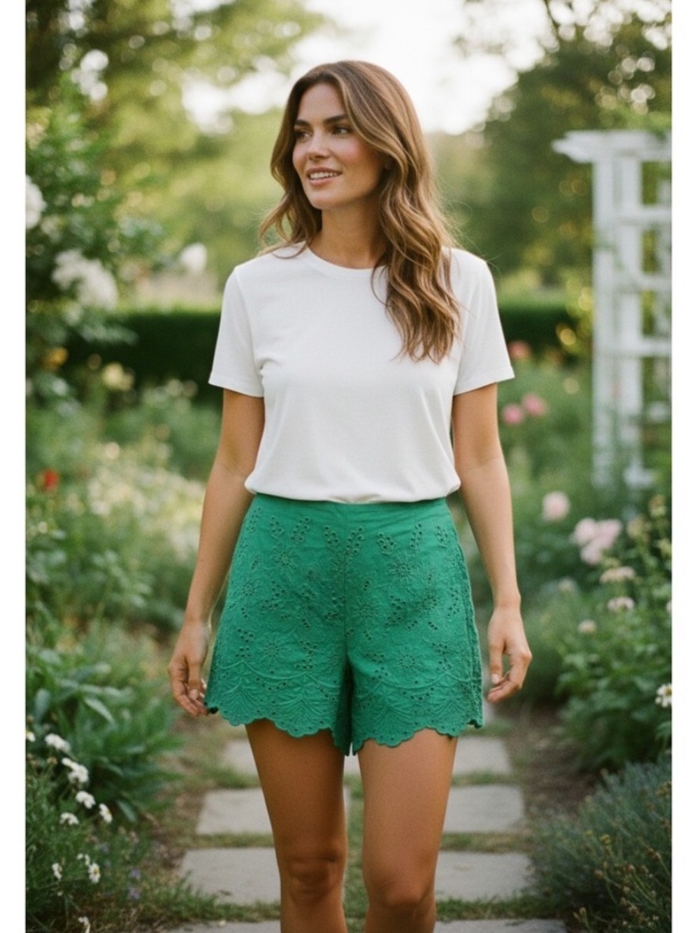 Green Lace Scalloped Hem Women’s Shorts